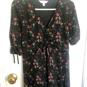 Three-quarter sleeve dress